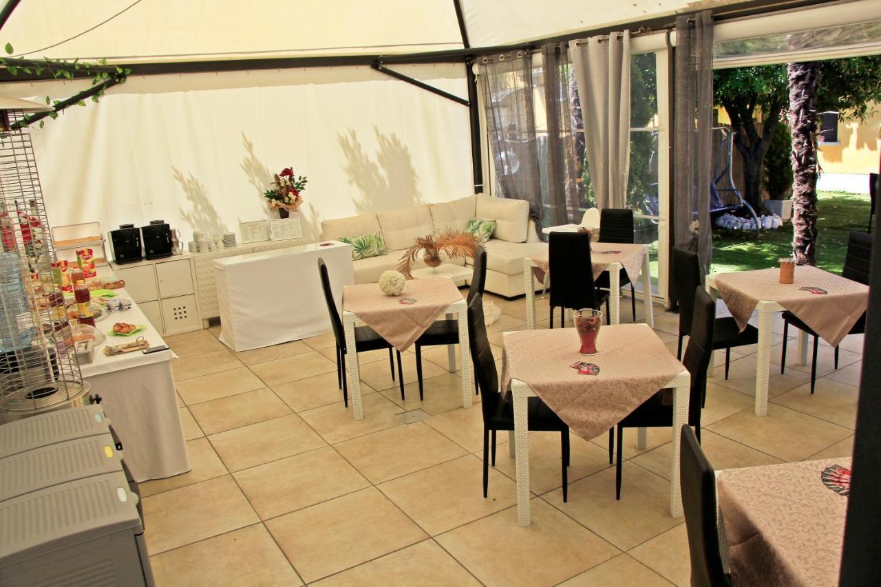 Exclusive Passion Acomodação com café da manhã Rho Exterior foto